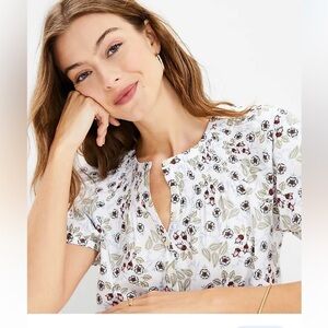 Ann Taylor Loft Blouse excellent condition XS